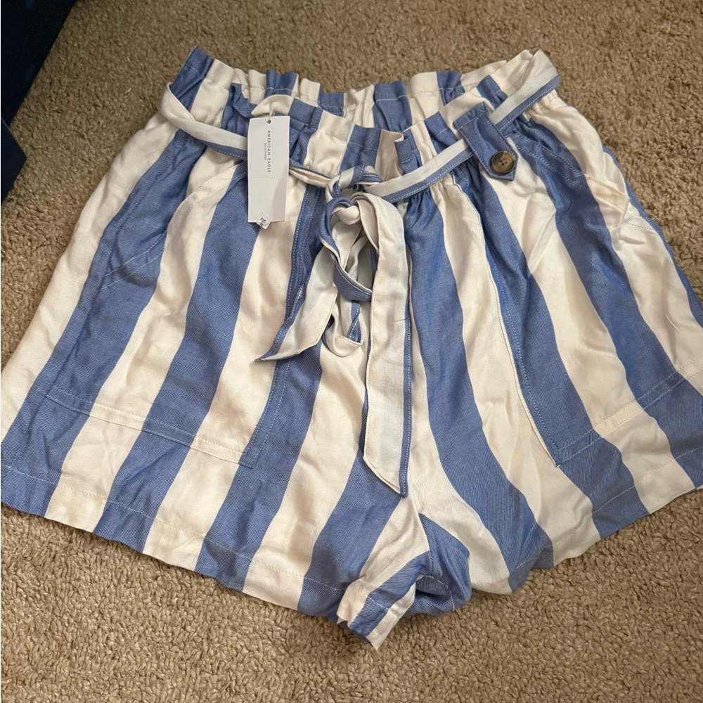 NWT American Eagle Outfitters High Waist Blue and White Striped Shorts